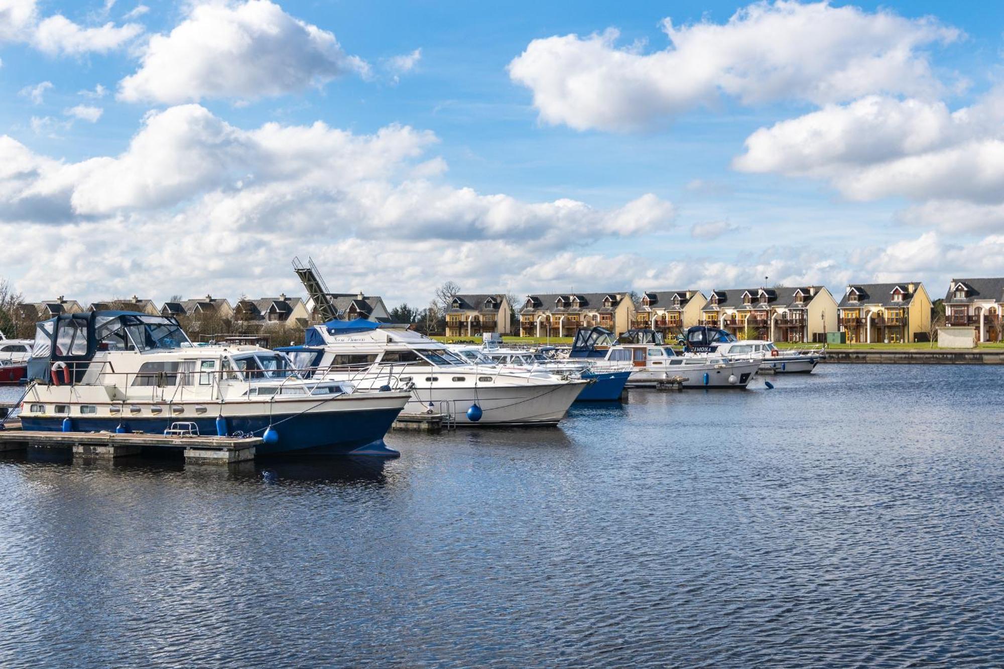 Shannonside - Stylish 5 Bed Marina Home & 40Ft Mooring Termonbarry Экстерьер фото